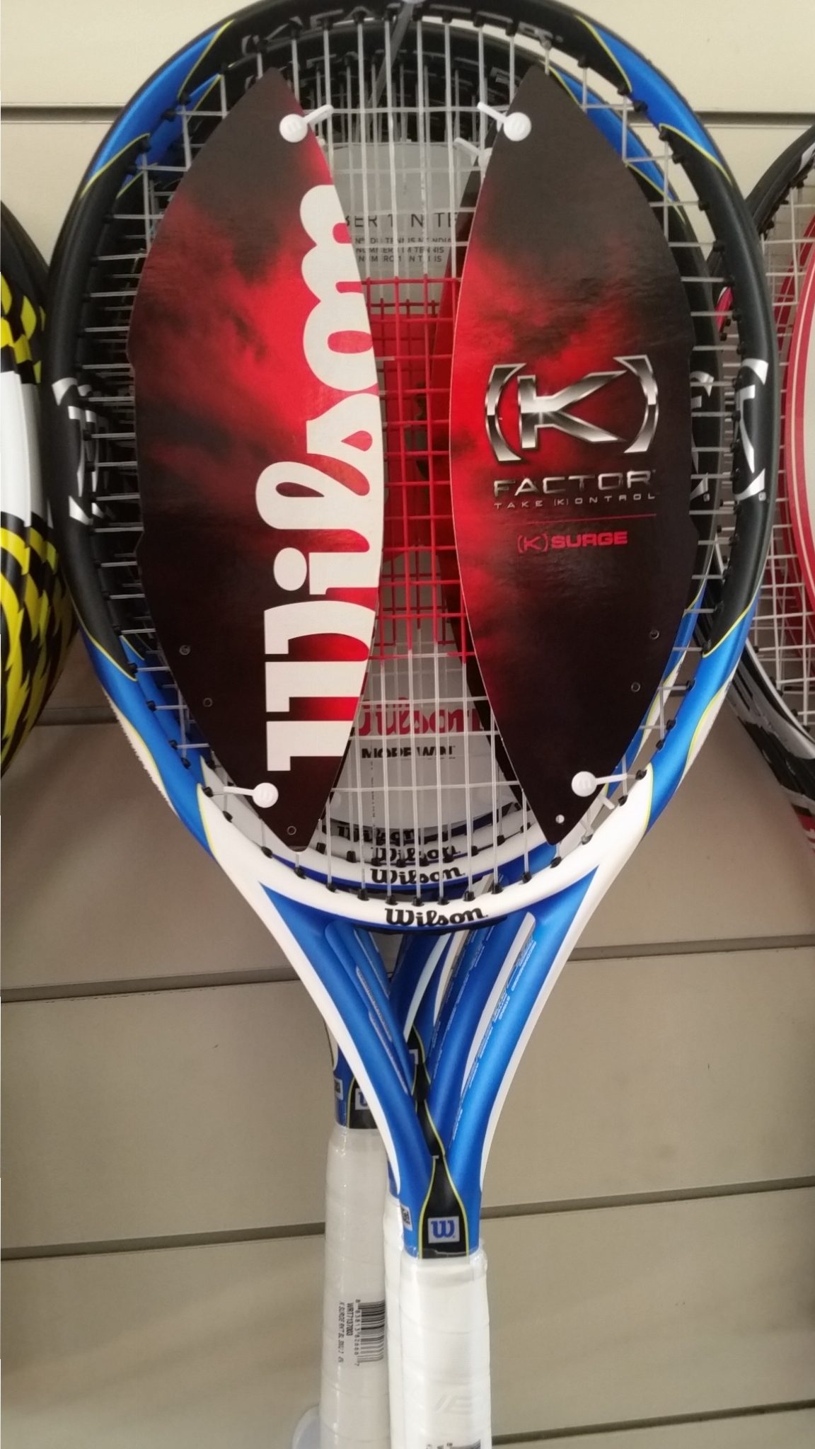 Schijn dier energie Wilson (K) Factor K Surge - Tennis Racquet | Tennis shoes | Tennis clothing
